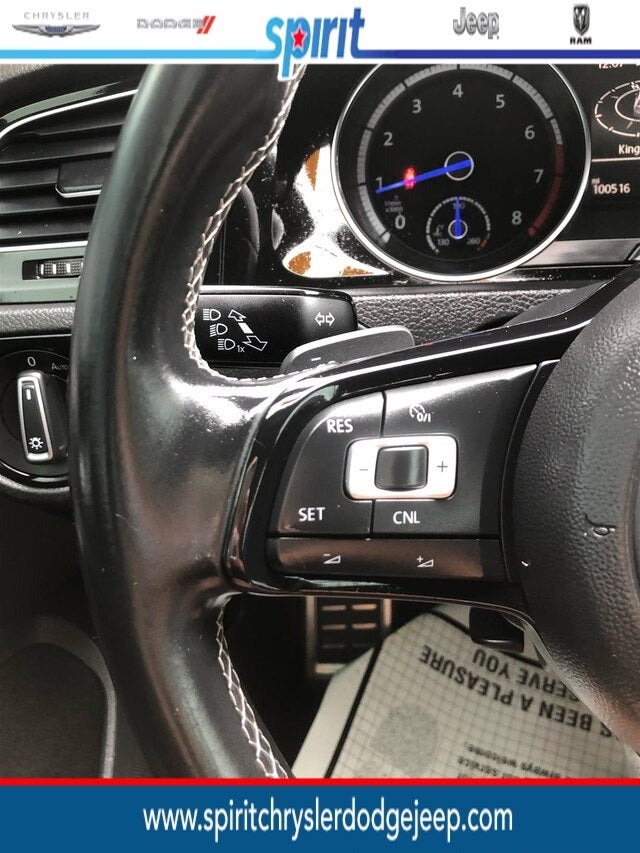 2015 Volkswagen Golf R 4-Door