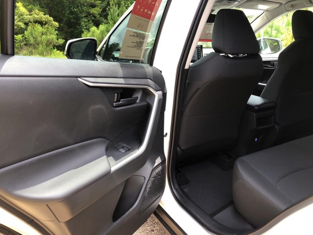 2020 Toyota RAV4 LE 2T3K1RFV9LC076458