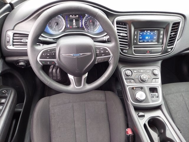 2016 Chrysler 200 Limited FWD