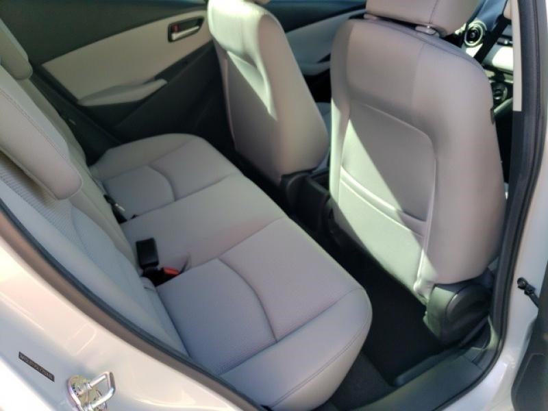 2020 Toyota Yaris LE 3MYDLBYV5LY712486