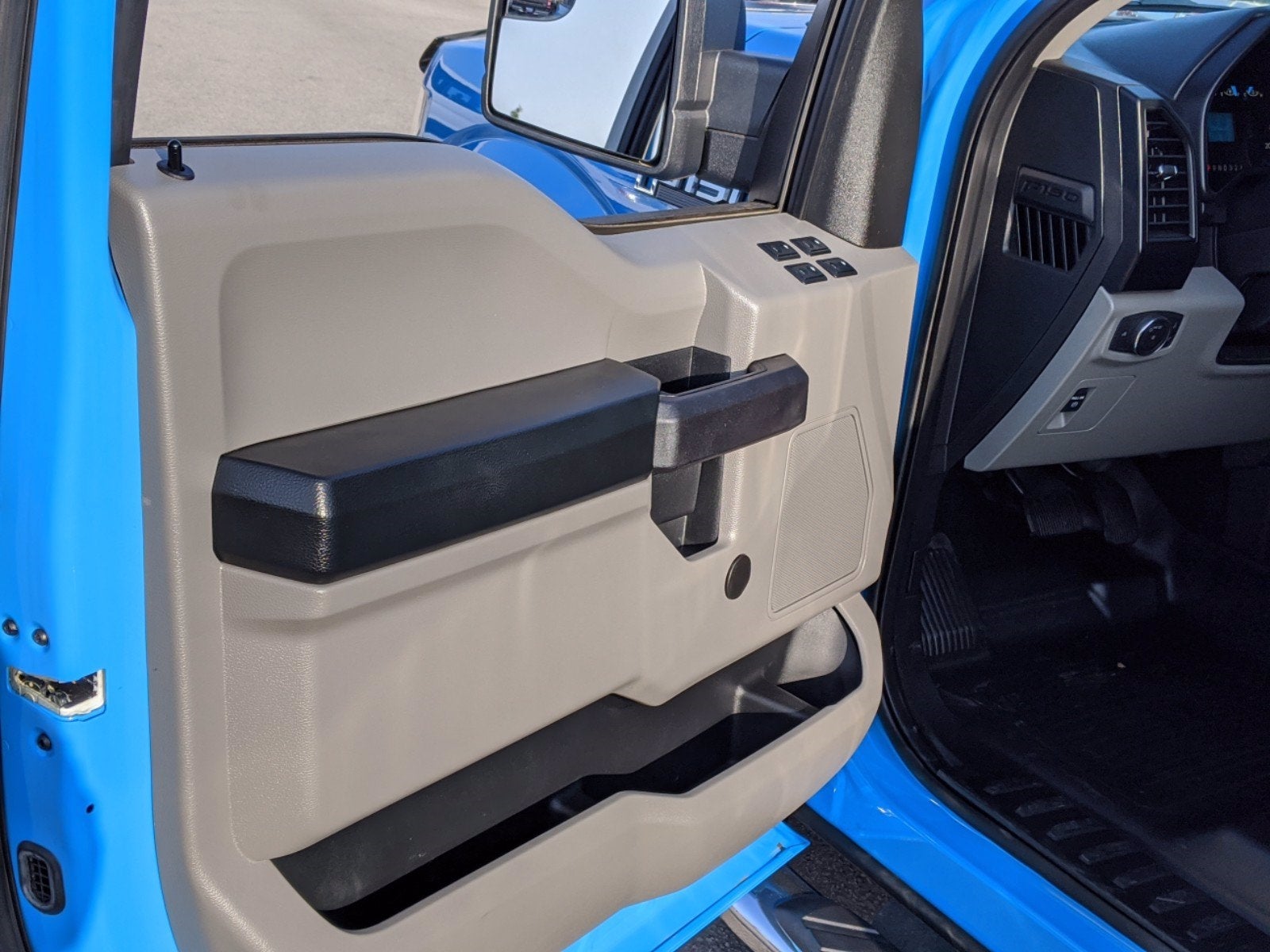 2015 Ford F-150 Base