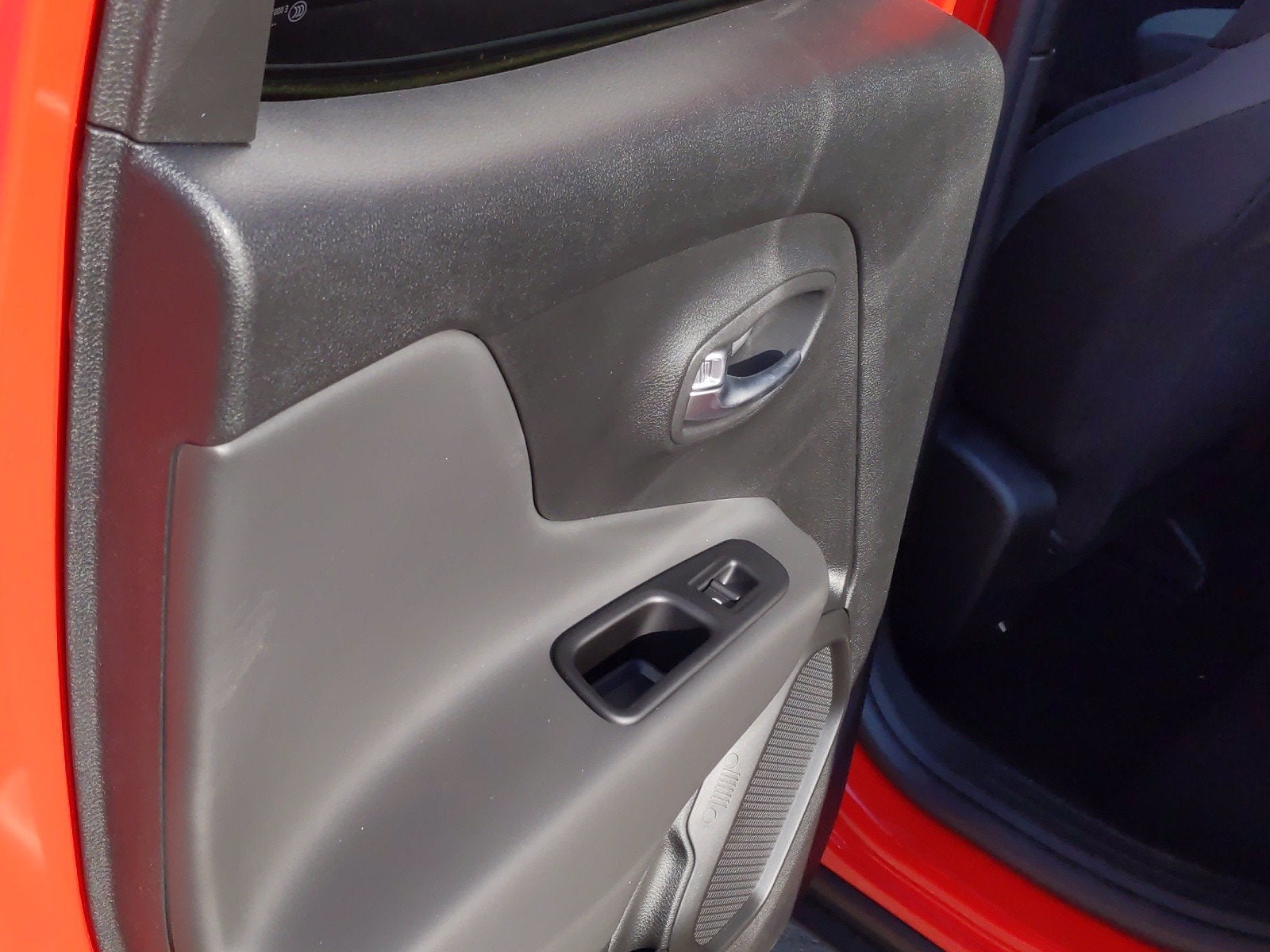 2020 Jeep Renegade RENEGADE ALTITUDE FWD