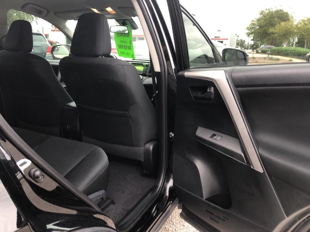 2017 Toyota RAV4 LE 2T3ZFREV5HW345689