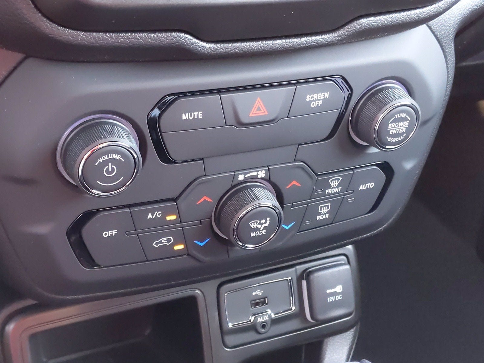 2020 Jeep Renegade RENEGADE ALTITUDE FWD