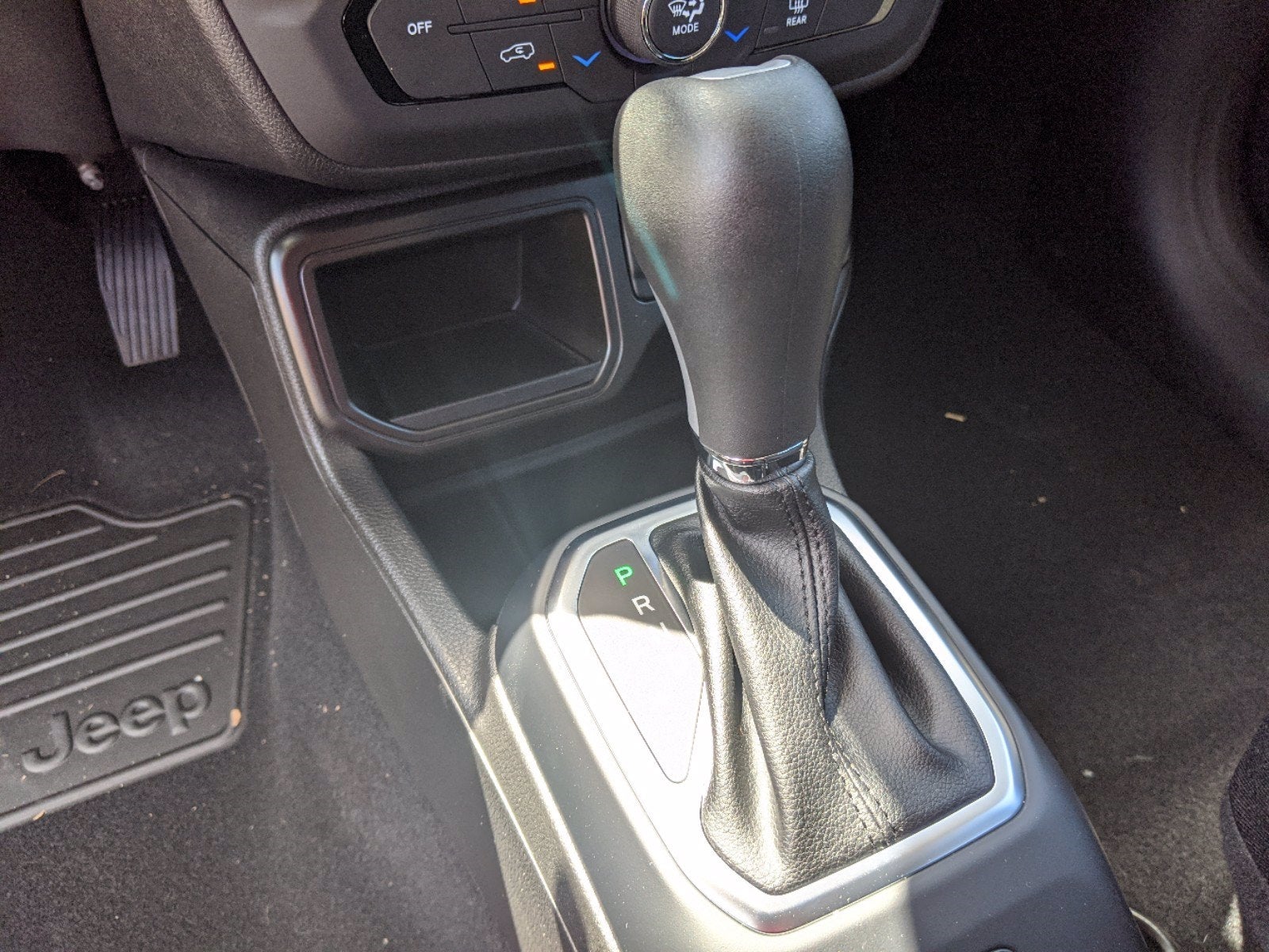 2020 Jeep Renegade RENEGADE ALTITUDE FWD