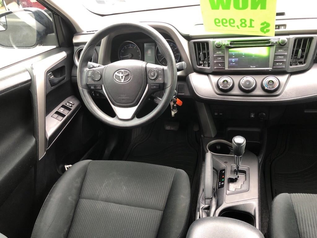 2017 Toyota RAV4 LE 2T3ZFREV5HW345689