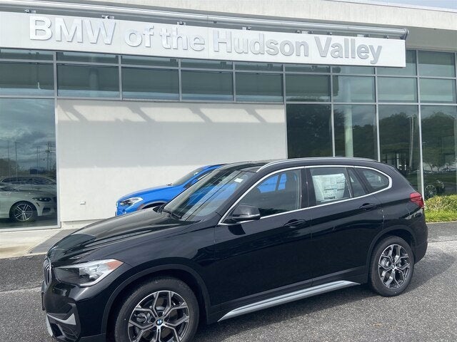 2021 BMW X1 28i