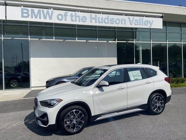 2021 BMW X1 28i