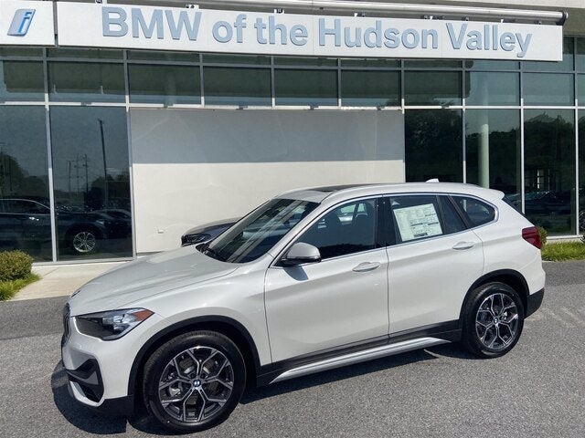 2021 BMW X1 28i