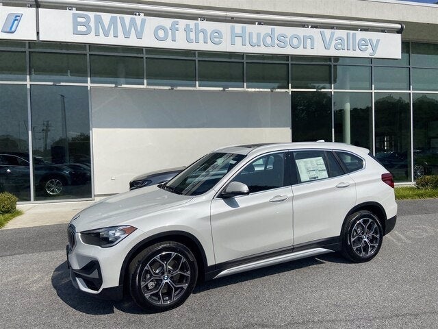 2021 BMW X1 28i