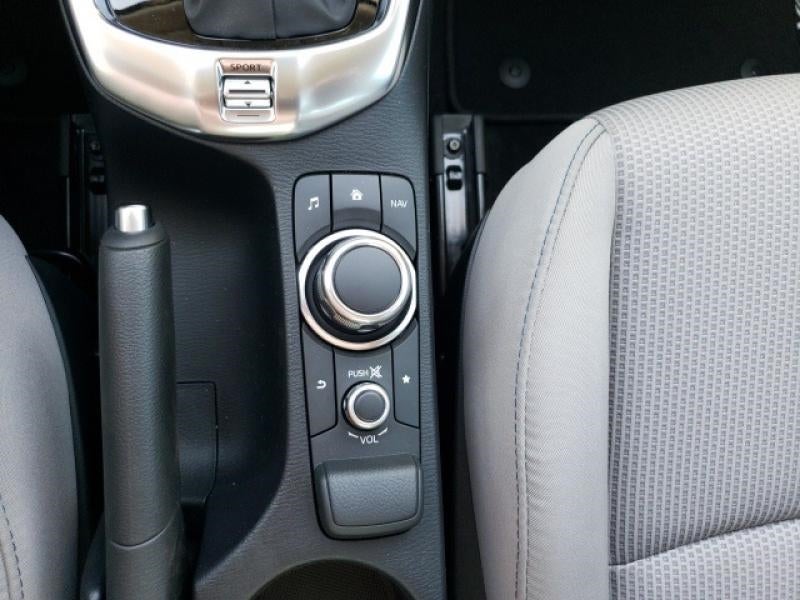 2020 Toyota Yaris LE 3MYDLBYV5LY712486