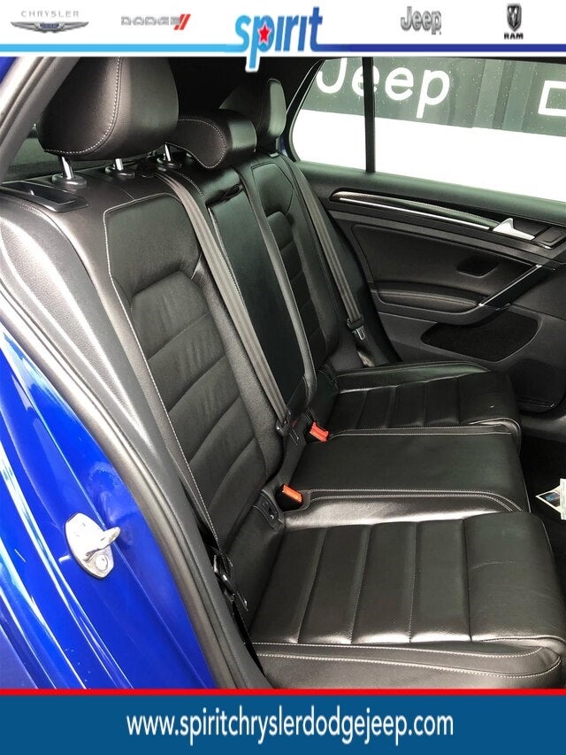 2015 Volkswagen Golf R 4-Door