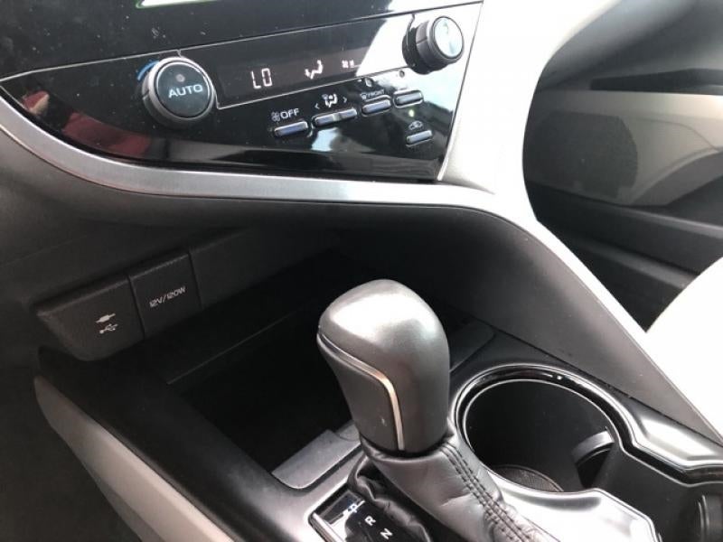 2018 Toyota Camry SE 4T1B11HK7JU129523