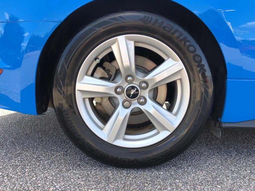 2017 Ford Mustang V6