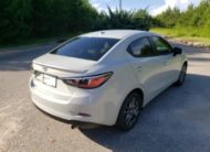 2020 Toyota Yaris LE 3MYDLBYV5LY712486