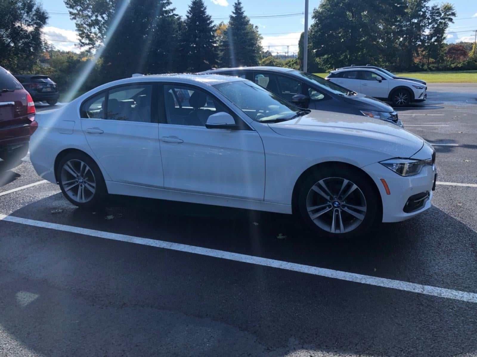 2017 BMW 3 Series 330i xDrive Sedan