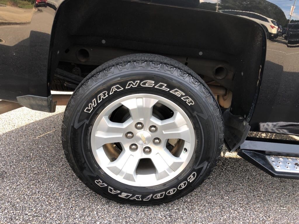 2018 Chevrolet Silverado LT 3GCUKRECXJG509321