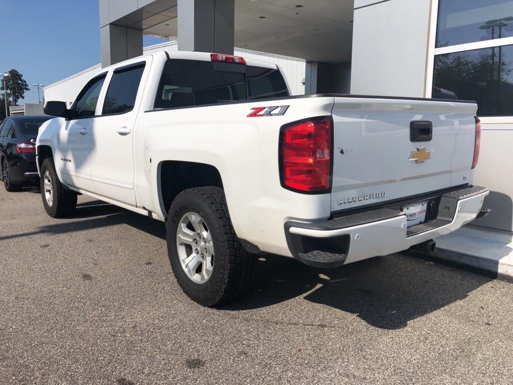 2018 Chevrolet Silverado LT 3GCUKREC2JG355378