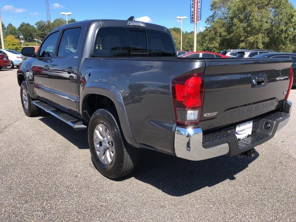 2018 Toyota Tacoma SR5 3TMAZ5CN9JM058105