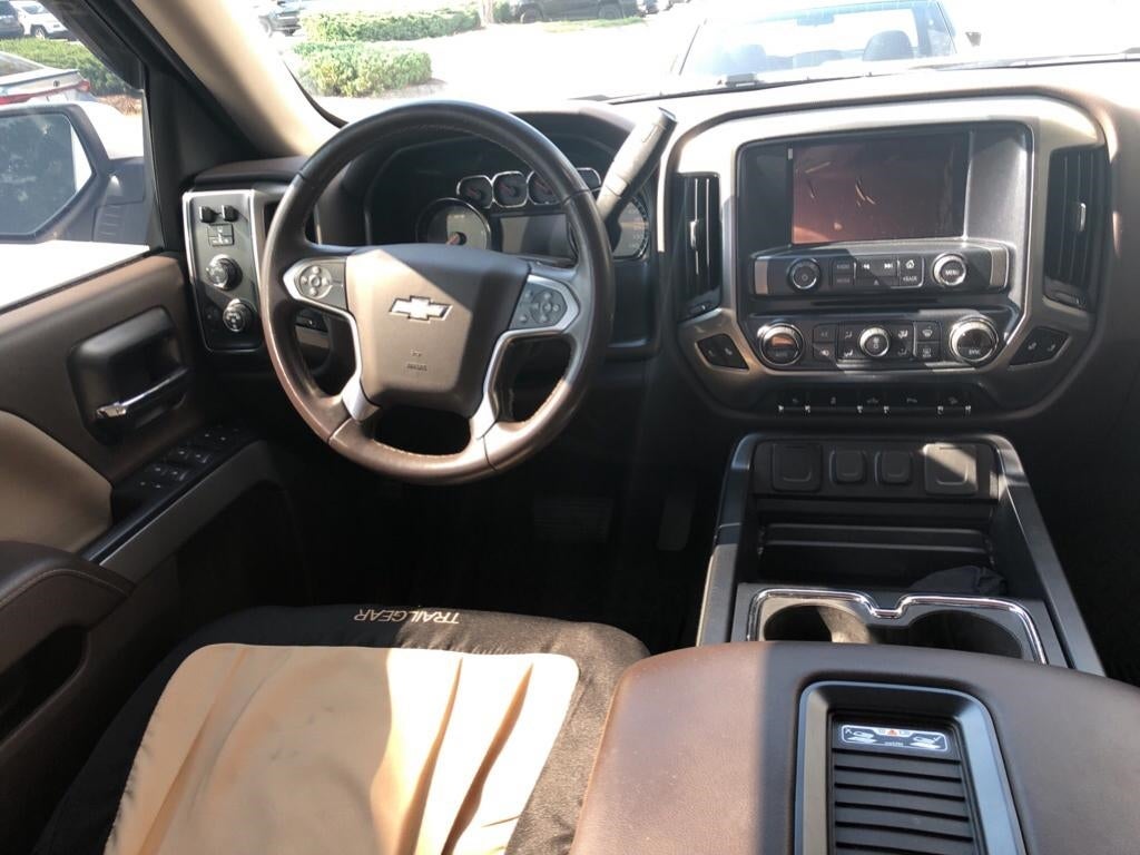 2018 Chevrolet Silverado LT 3GCUKREC2JG355378