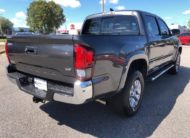 2018 Toyota Tacoma SR5 3TMAZ5CN9JM058105