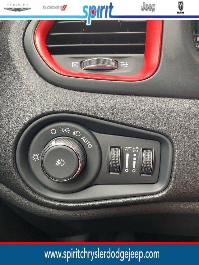 2020 Jeep Renegade RENEGADE TRAILHAWK® 4X4