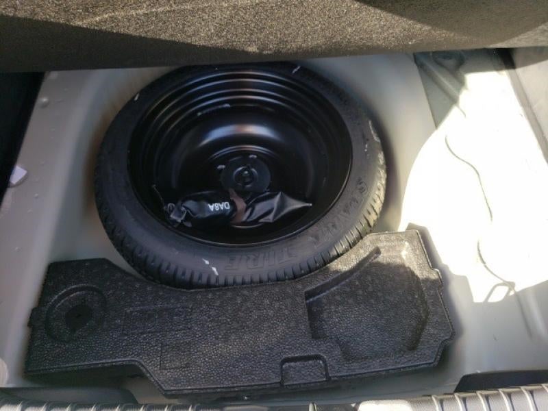 2020 Toyota Yaris LE 3MYDLBYV5LY712486